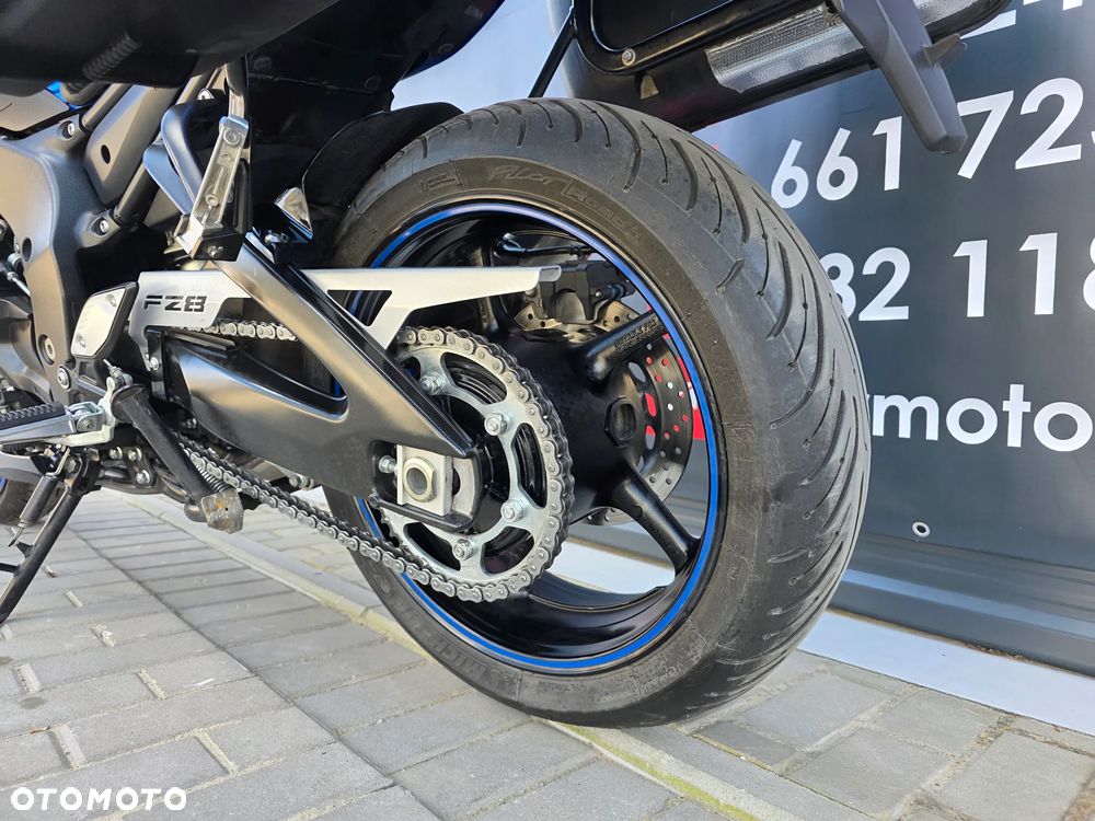 Yamaha FZ8 - 21