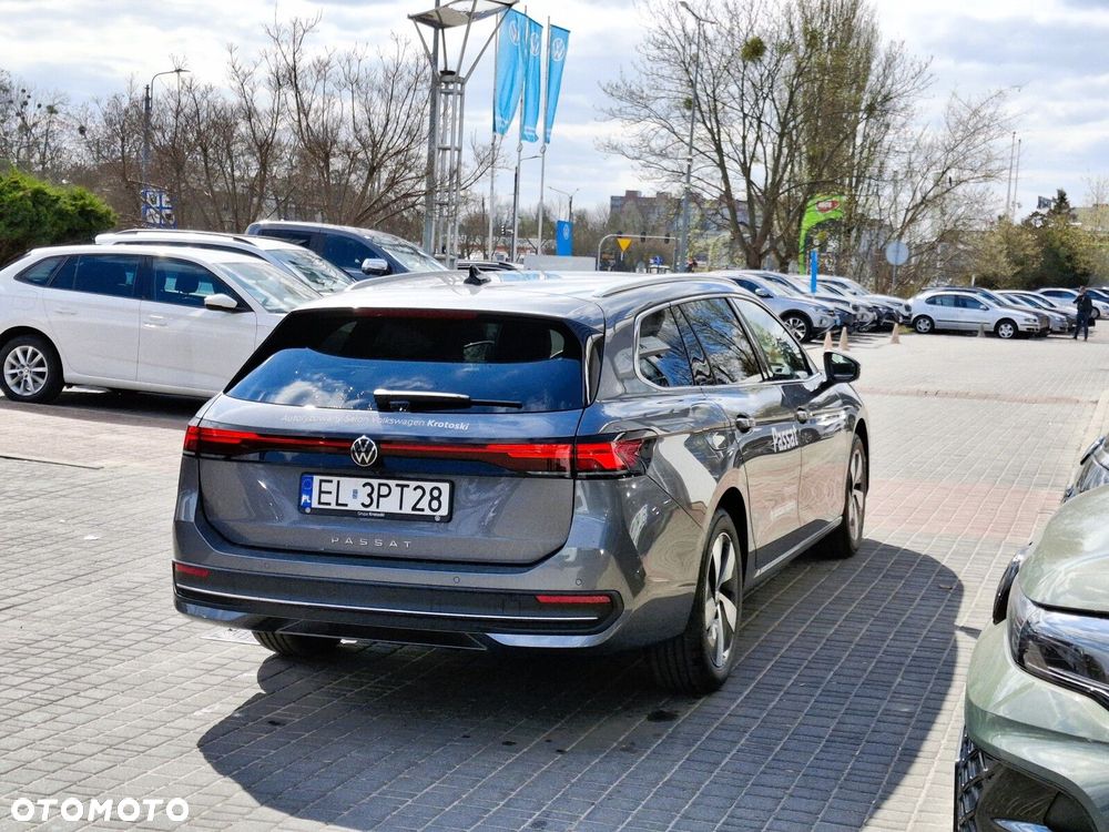 Volkswagen Passat - 7