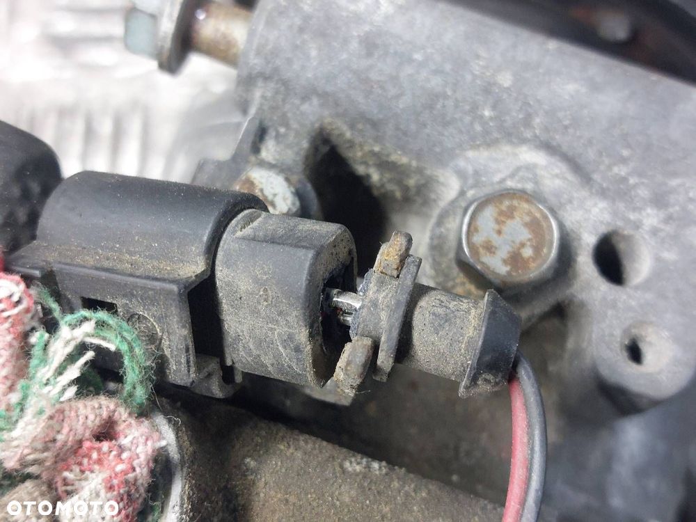 SPRĘŻARKA KOMPRESOR KLIMATYZACJI AUDI A4 B6 2.0 20V 447220-8411 ID: 236705 - 6
