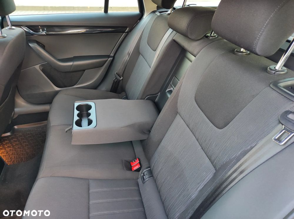 Skoda Octavia 2.0 TDI Style - 21