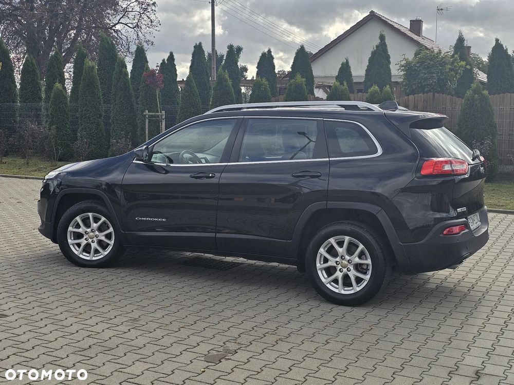 Jeep Cherokee - 11