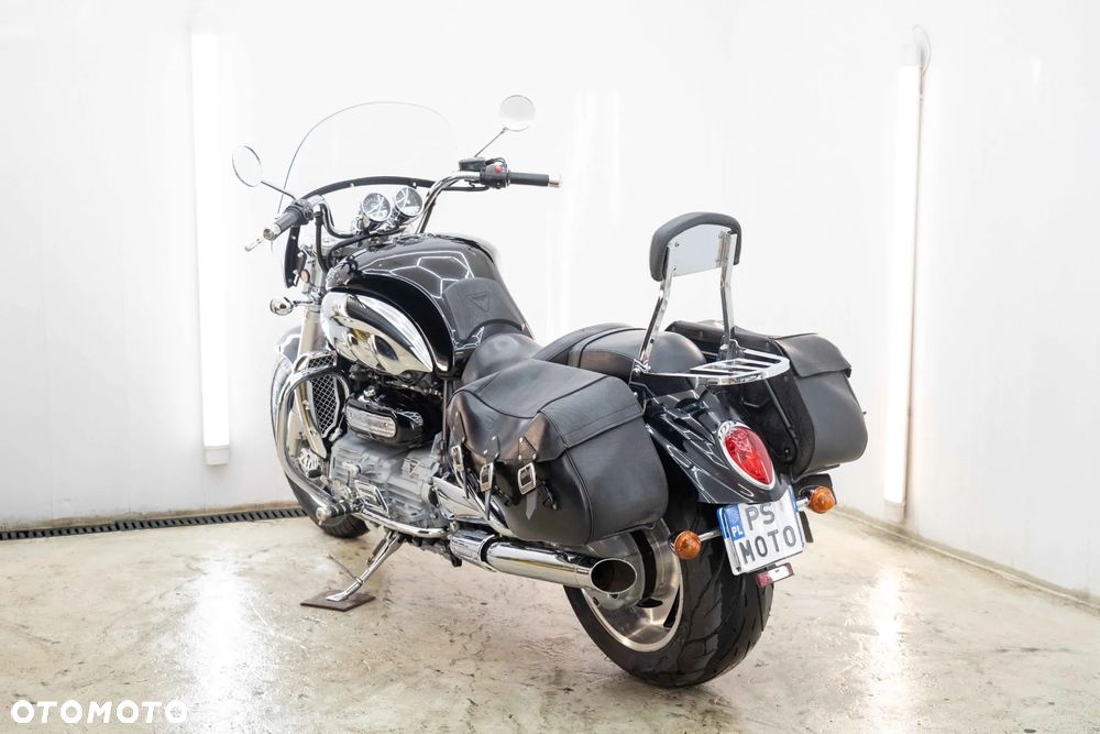 Triumph Rocket - 8