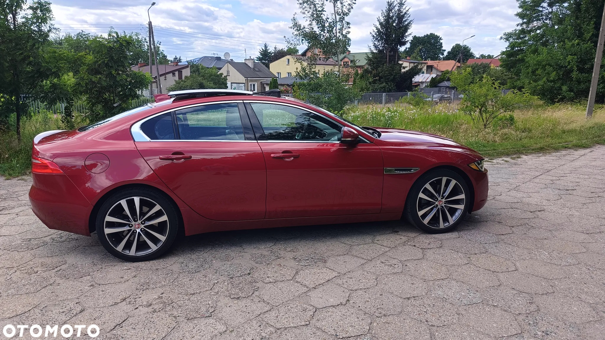 Jaguar XE 25t Prestige - 5