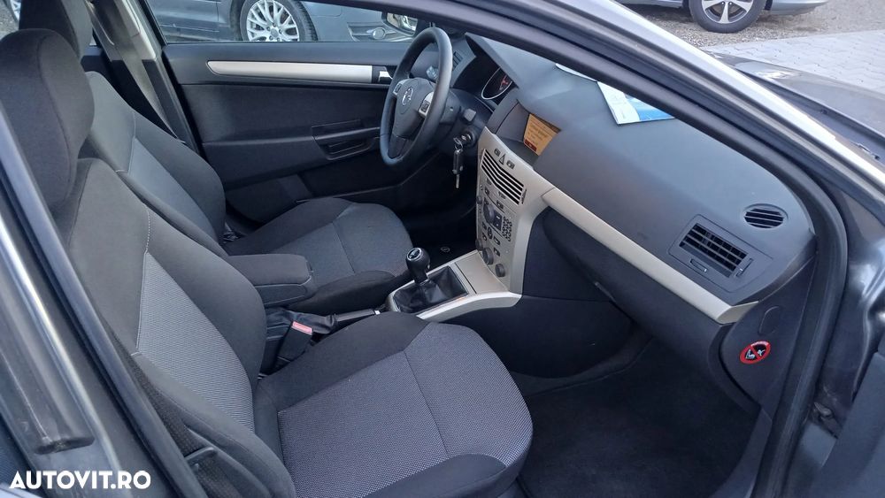 Opel Astra 1.6 Cosmo - 9