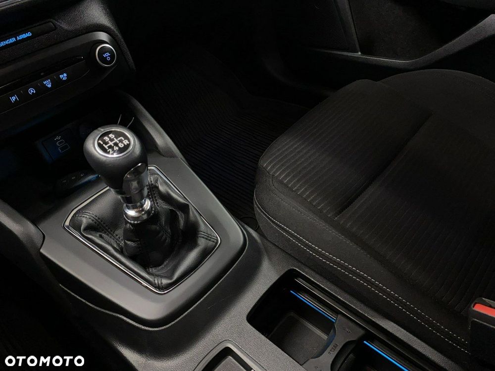 Ford Focus - 33