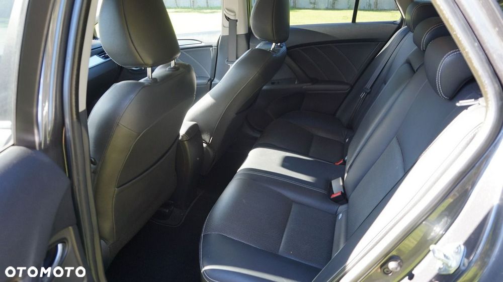 Toyota Avensis - 9