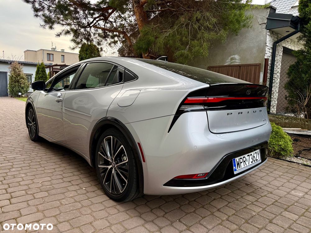 Toyota Prius 2.0 Hybrid Prestige - 4