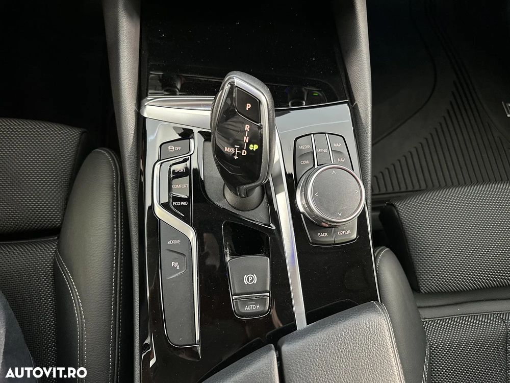 BMW Seria 5 530e iPerformance Aut. - 16