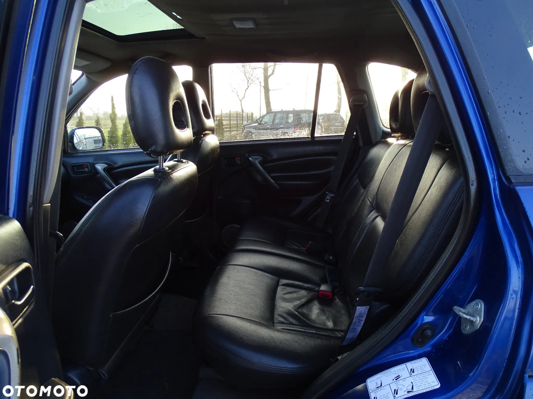 Toyota RAV4 - 25