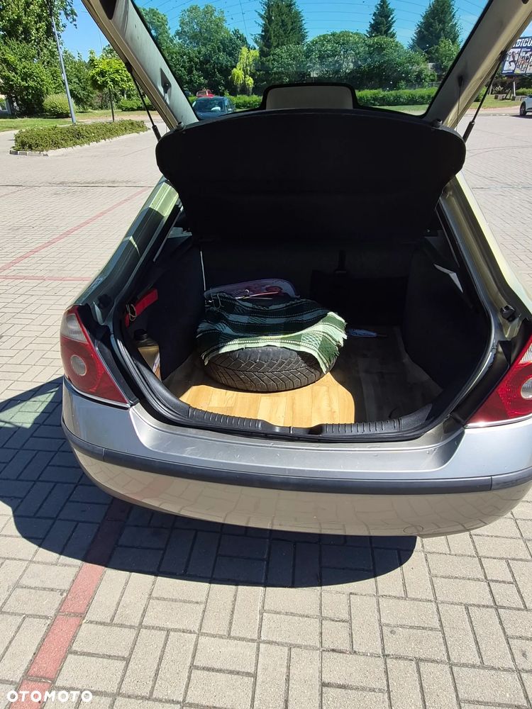 Ford Mondeo 1.8 Silver X - 15