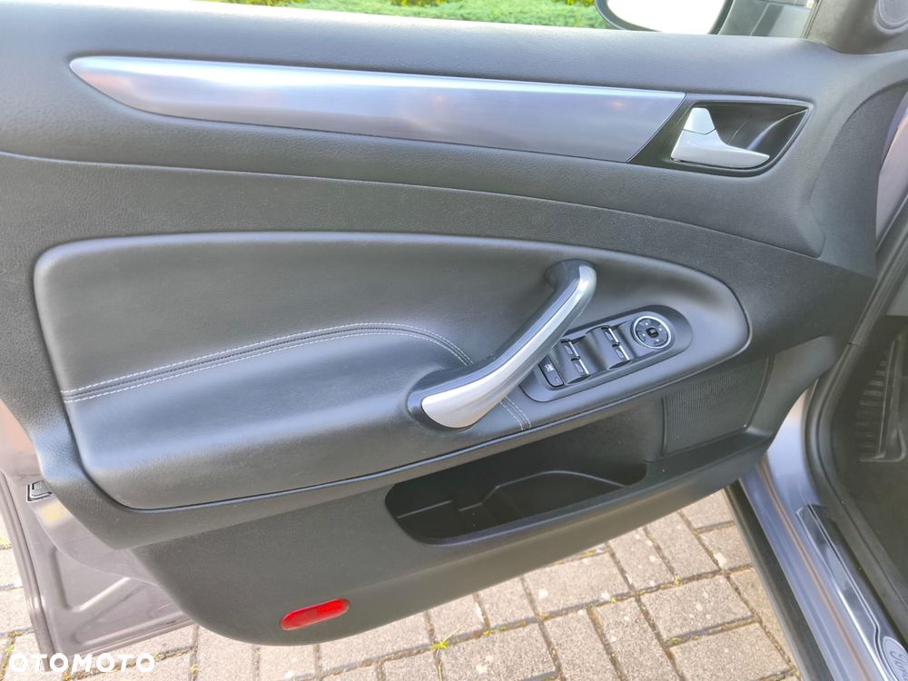 Ford Mondeo 2.0 TDCi Titanium X - 14