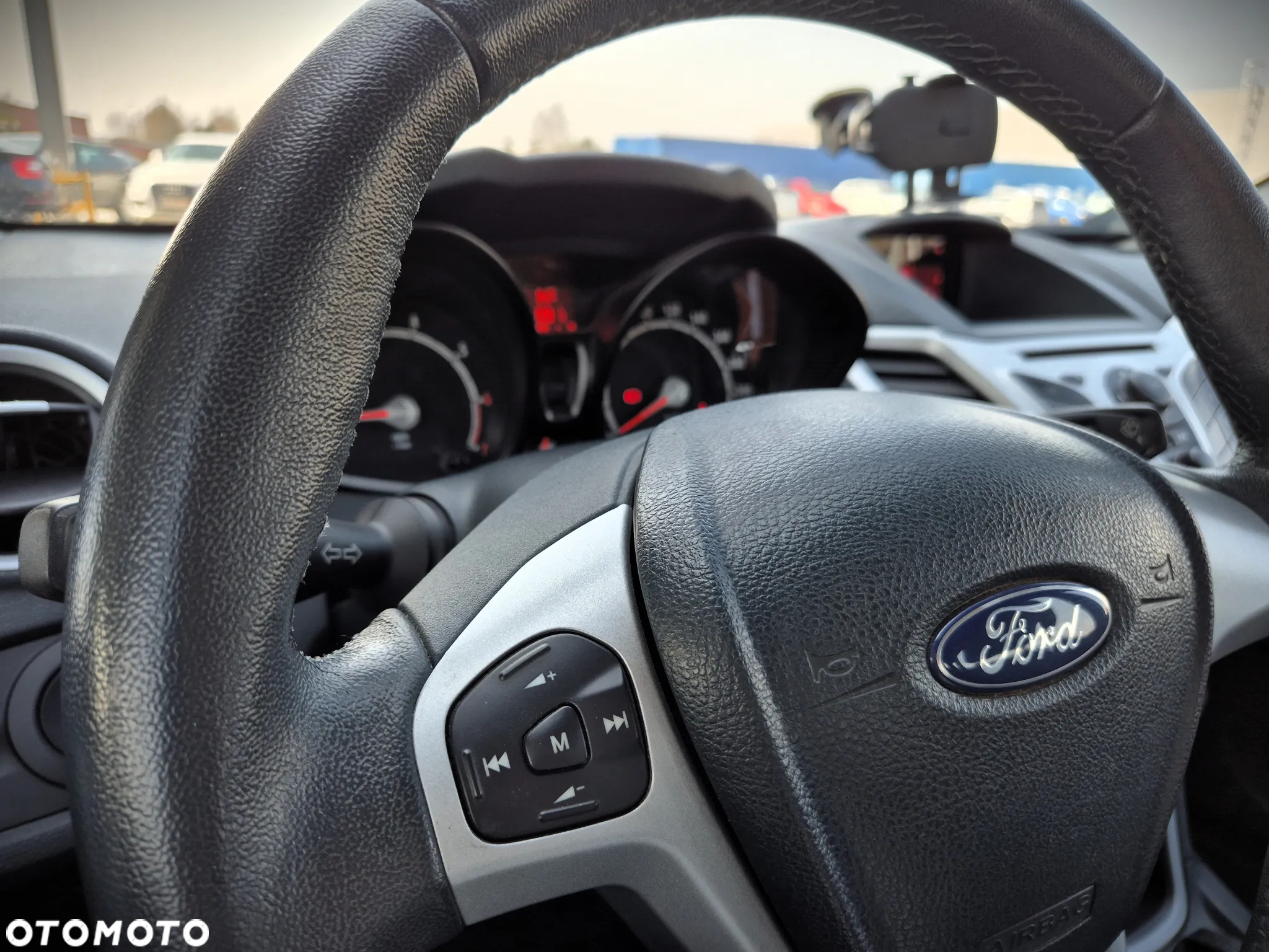 Ford Fiesta 1.25 Gold X - 25
