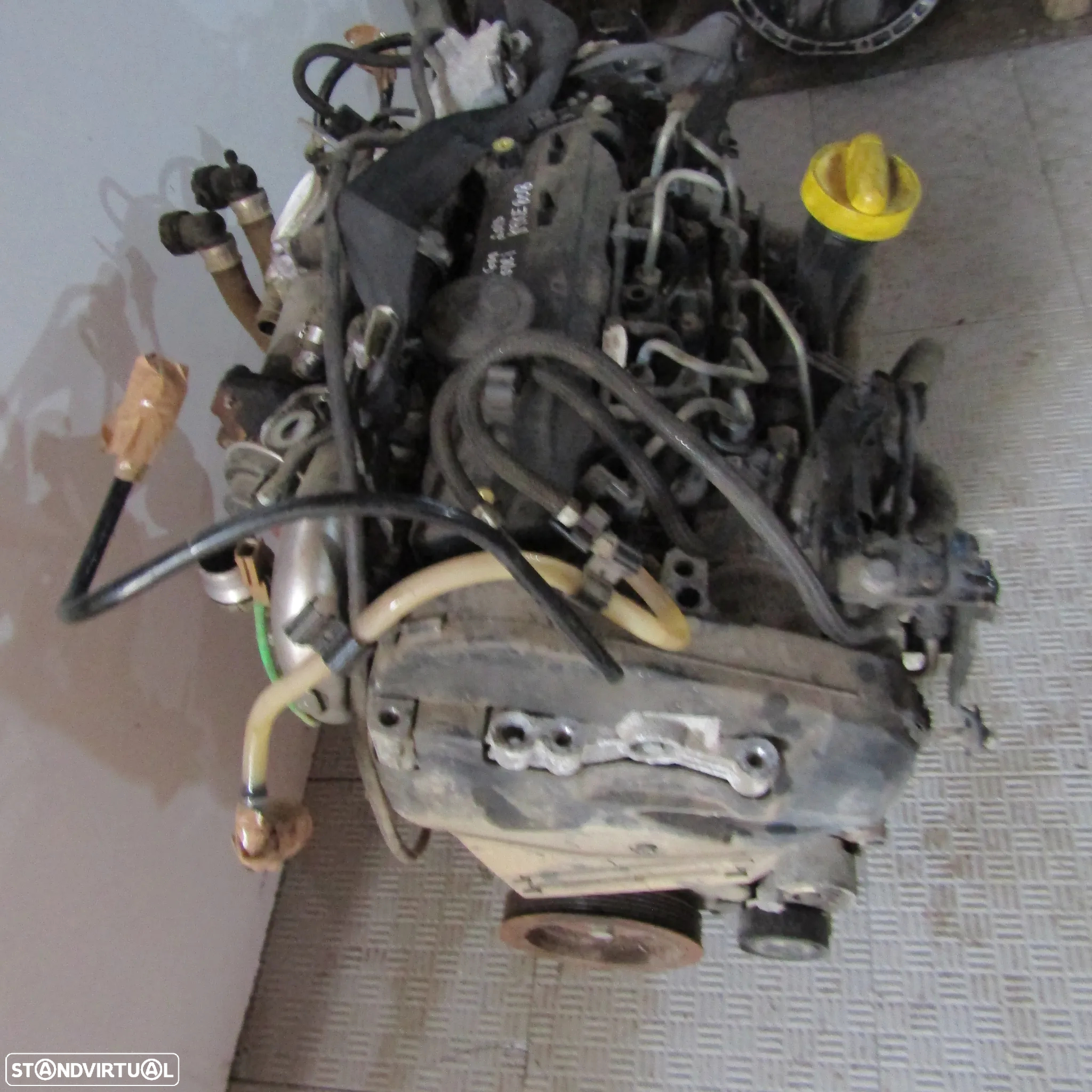 Motor Renault 1.5 Dci com referencia K9K808 - 4
