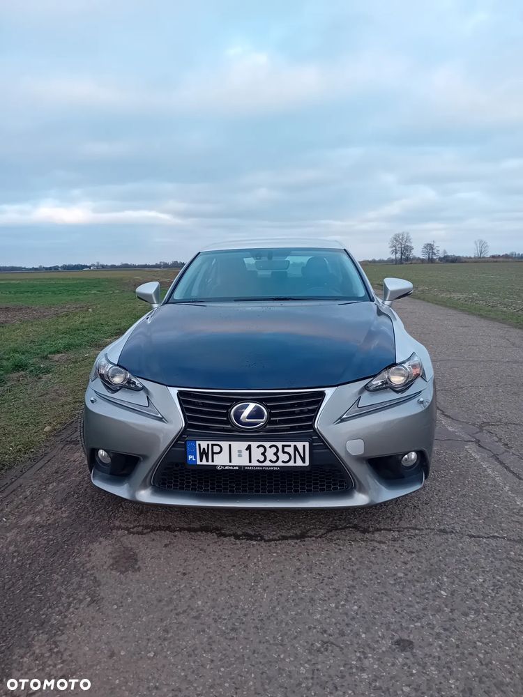 Lexus IS - 3
