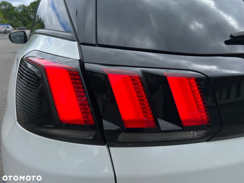 Peugeot 3008 PureTech 130 Stop & Start GPF EAT8 Allure - 16
