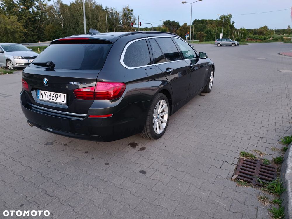 BMW Seria 5 525d xDrive Luxury Line - 8