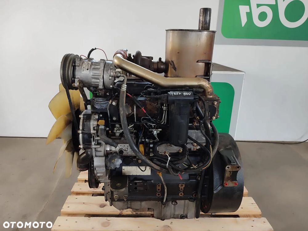 Silnik 1104D-44T TEREX 860 - 6