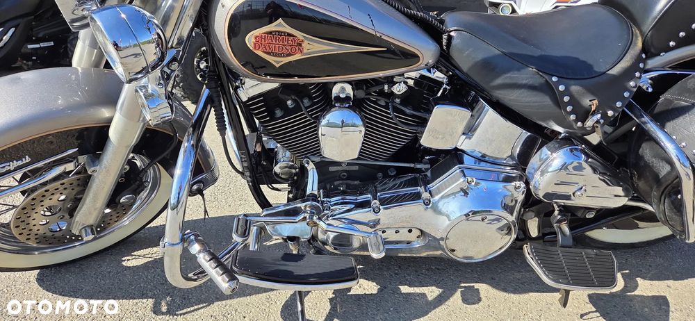 Harley-Davidson Softail Heritage Classic - 14