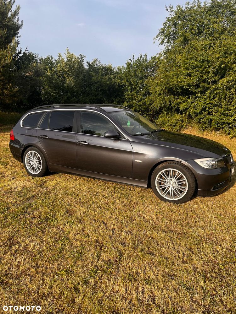 BMW Seria 3 330xd DPF - 1