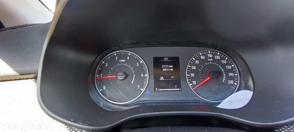 Dacia Logan TCe 90 MT6 Prestige - 2