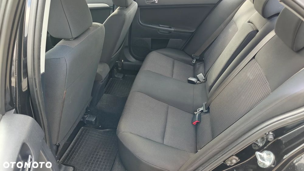 Mitsubishi Lancer 1.8 Intense CVT - 17