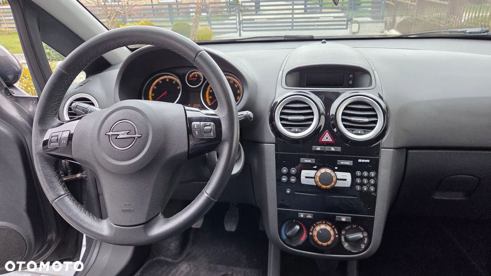 Opel Corsa 1.4 16V Energy - 20