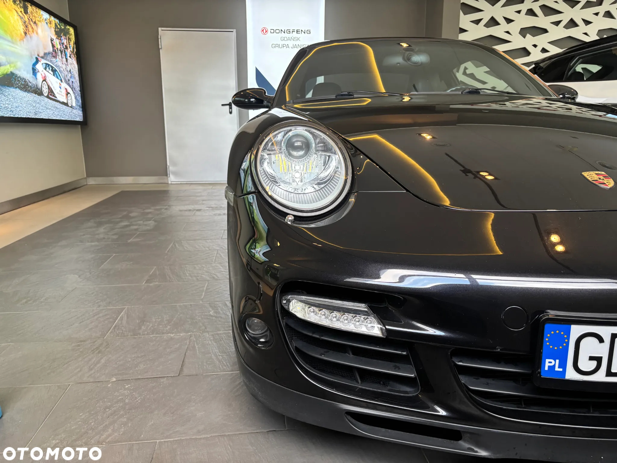 Porsche 911 Turbo Tiptronic S - 13