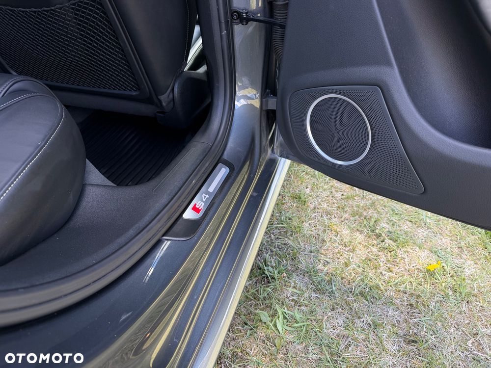 Audi S4 Limousine - 28