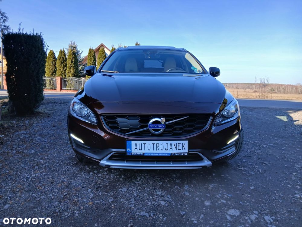 Volvo V60 Cross Country D3 Summum - 8