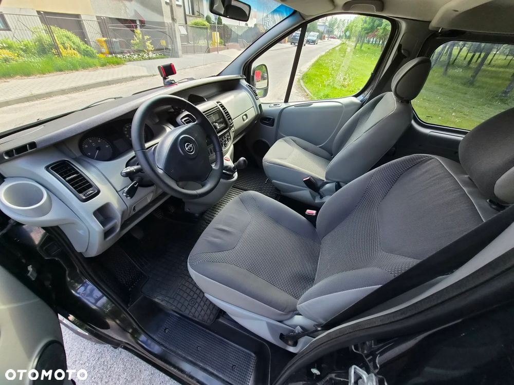 Opel Vivaro - 22