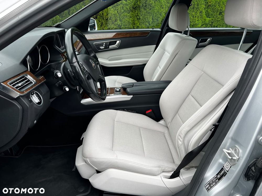 Mercedes-Benz Klasa E 250 BlueTEC 4Matic 7G-TRONIC Elegance - 10