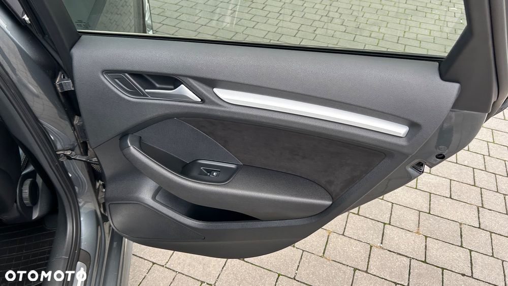 Audi A3 Sportback 1.6 TDI (clean diesel) S line Sportpaket - 27