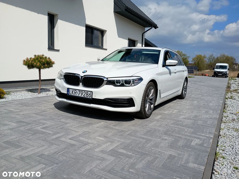 BMW Seria 5 520d xDrive Sport Line - 1