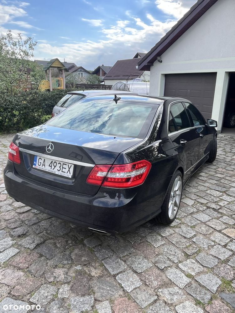 Mercedes-Benz Klasa E 500 4-Matic Avantgarde - 4