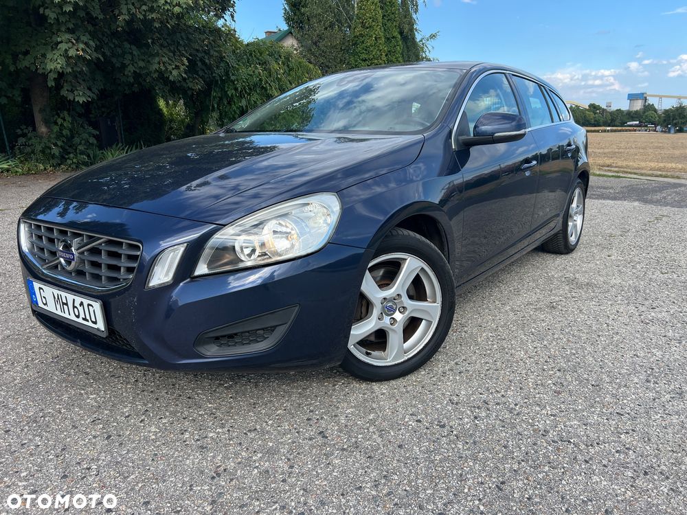 Volvo V60 D5 Momentum - 1