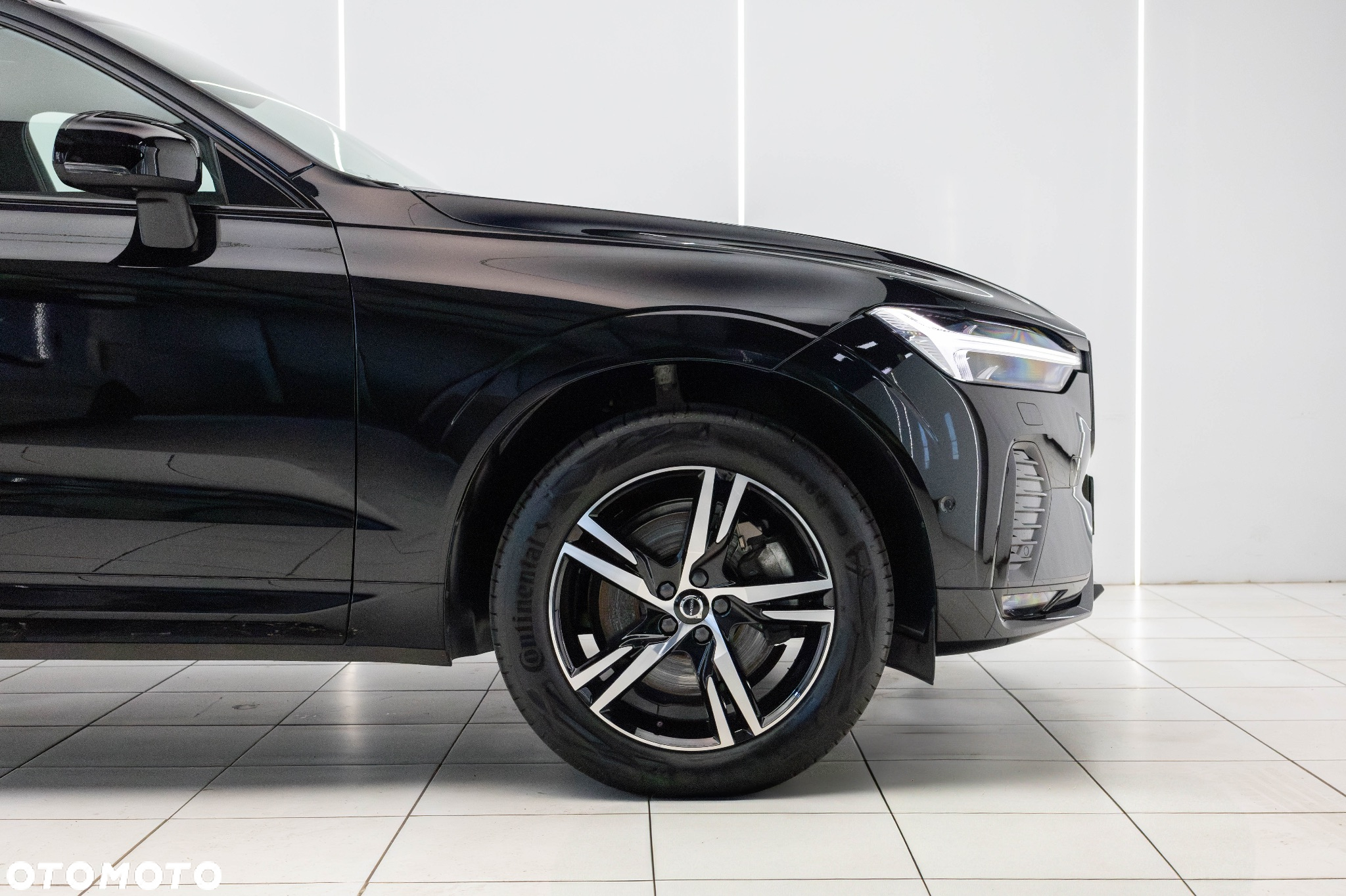Volvo XC 60 B4 D AWD Plus Dark - 9