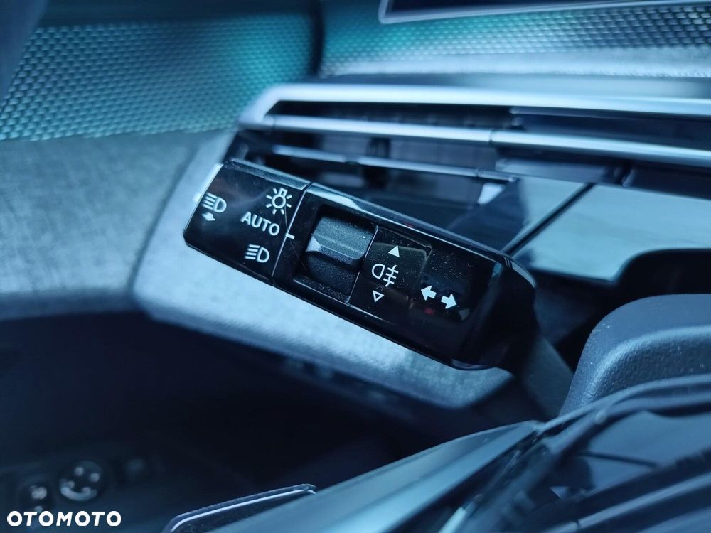 Peugeot 5008 - 25