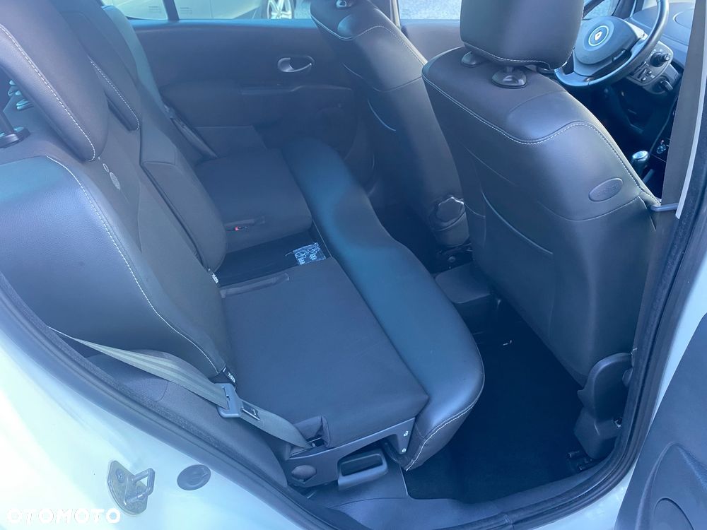 Renault Modus 1.2 16V TCE Night and Day - 27