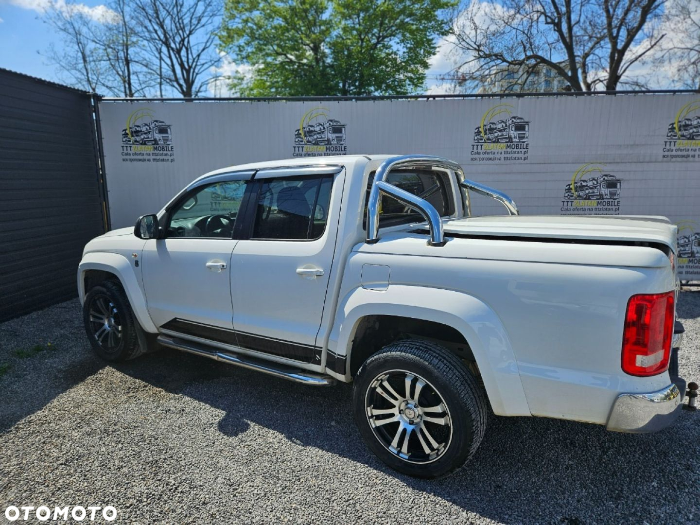 Volkswagen Amarok - 25
