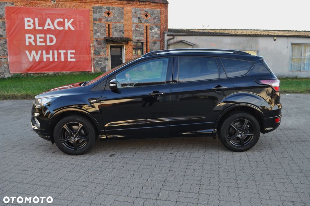 Ford Kuga 1.5 EcoBoost 2x4 ST-Line - 4