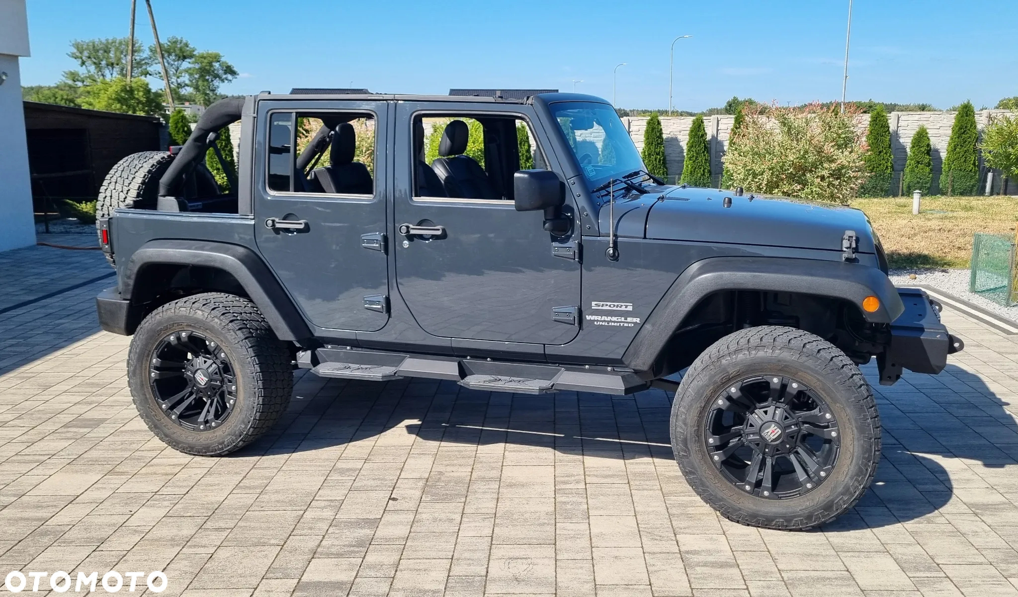 Jeep Wrangler - 11
