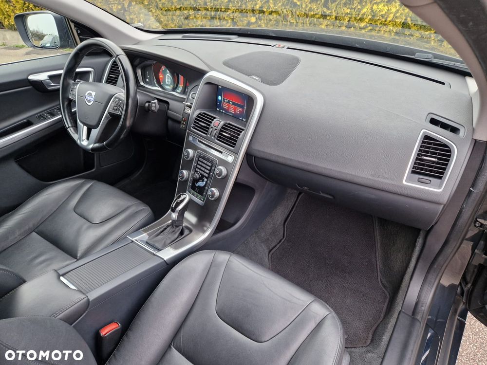 Volvo XC 60 - 29
