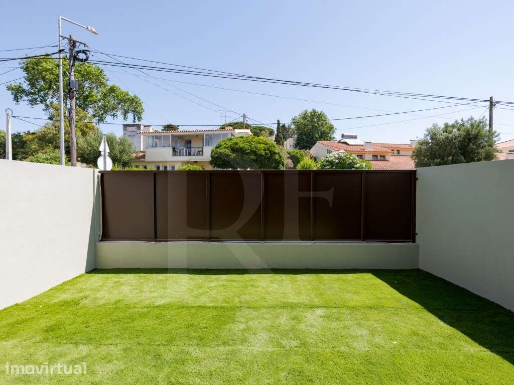 Moradia T3 com jardim e garagem em Bicesse - Grande imagem: 2/33