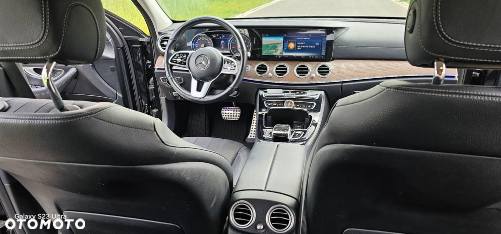 Mercedes-Benz Klasa E 220 d Business Edition 9G-TRONIC - 16