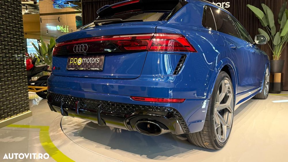 Audi RS Q8 - 6