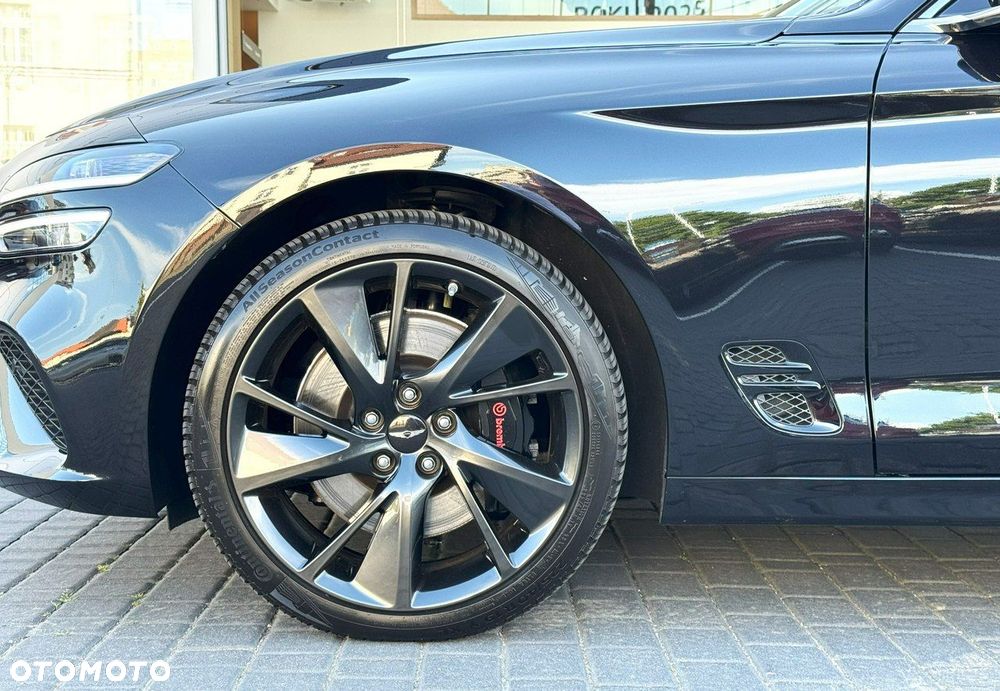 Genesis G70 - 10
