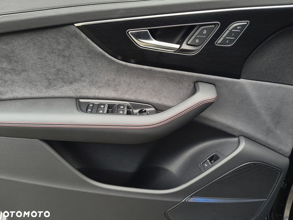 Audi RS Q8 TFSI Quattro Tiptronic - 20