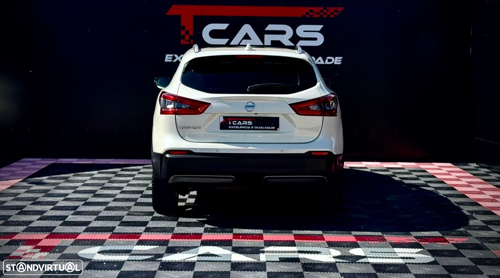 Nissan Qashqai 1.5 dCi Tekna - 4