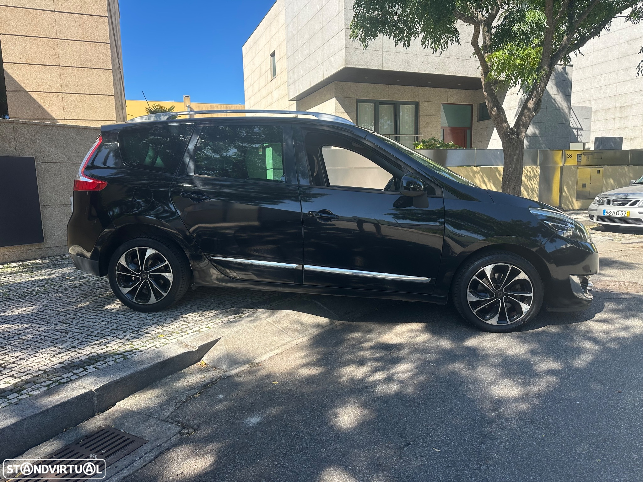 Renault Grand Scénic 1.5 dCi Bose Edition 7L - 4