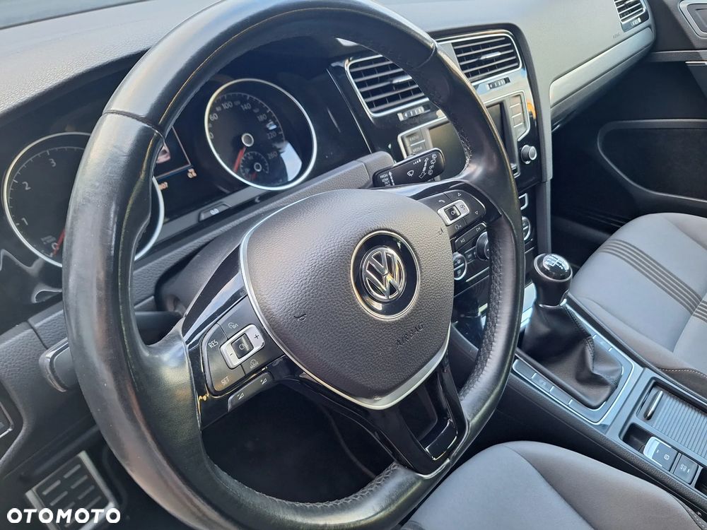 Volkswagen Golf 2.0 TDI BlueMotion Technology Allstar - 10